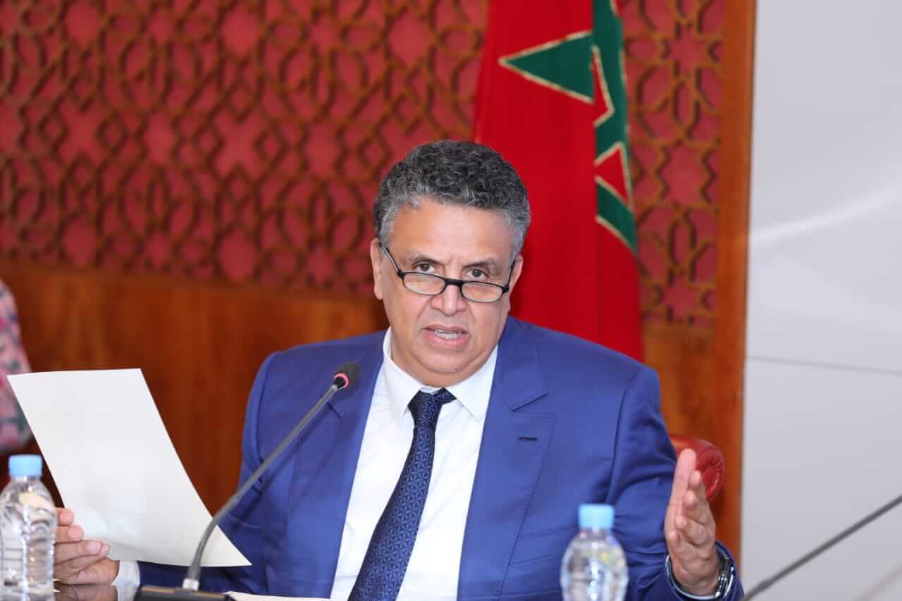 الحكومة تنوي منع المغاربة من تغيير أرقام هواتفهم